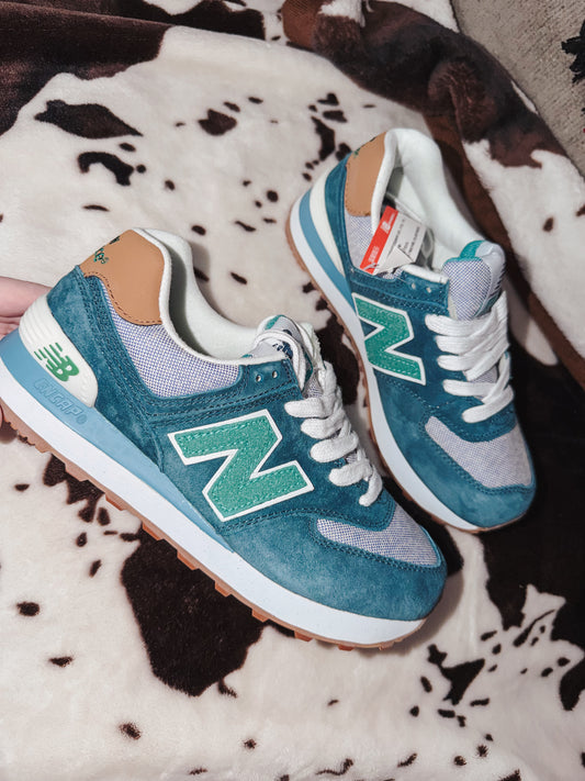 Women’s shoes
