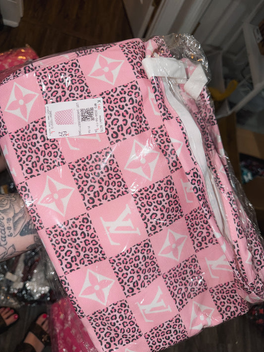 Huge laundry hamper