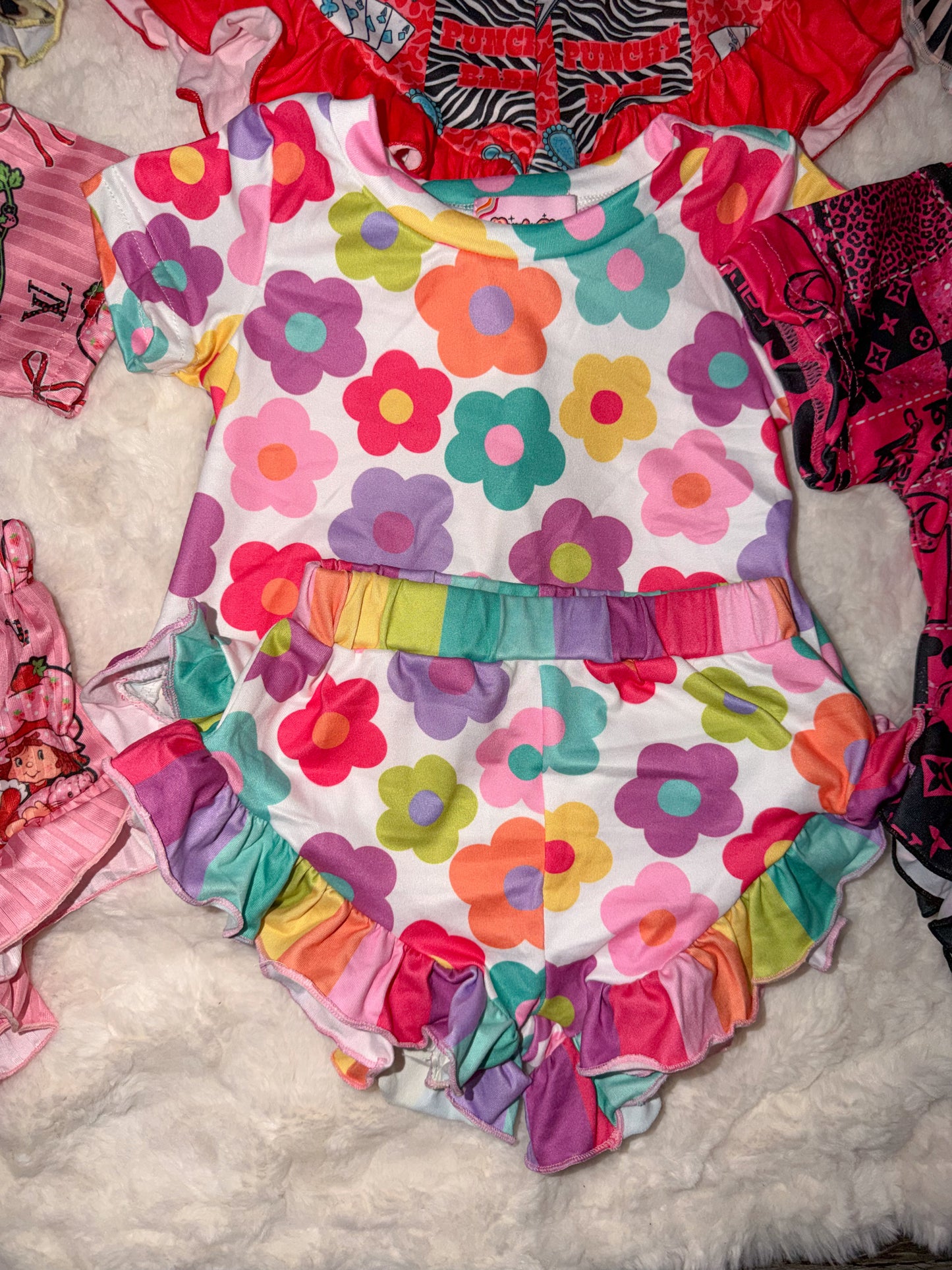 Colorful ruffle set