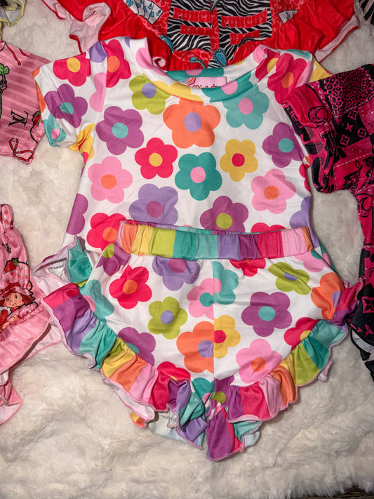Colorful ruffle set