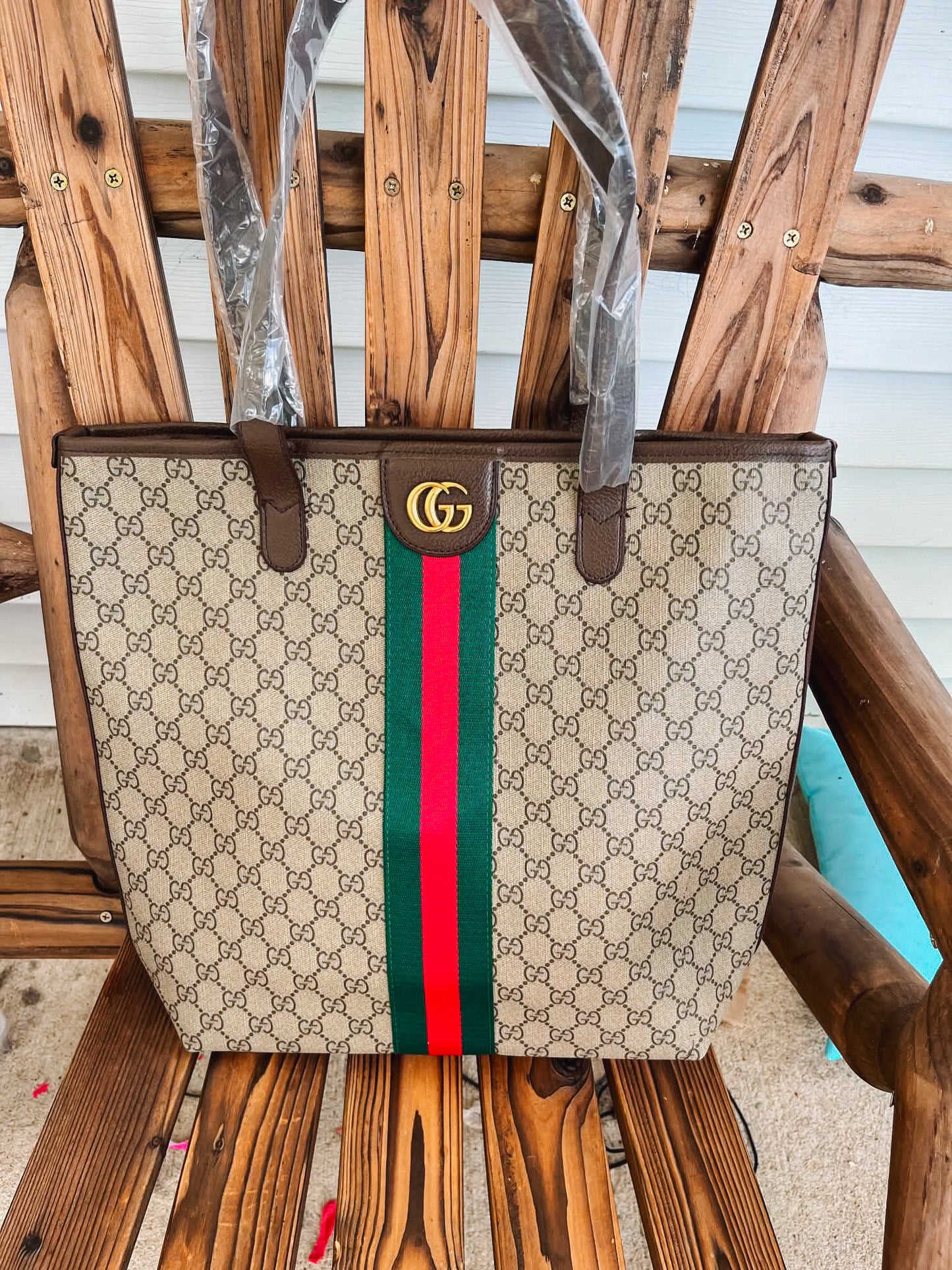 Large tote