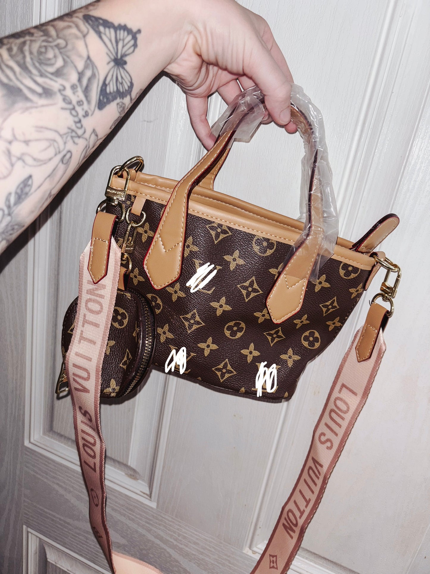 Kids crossbody