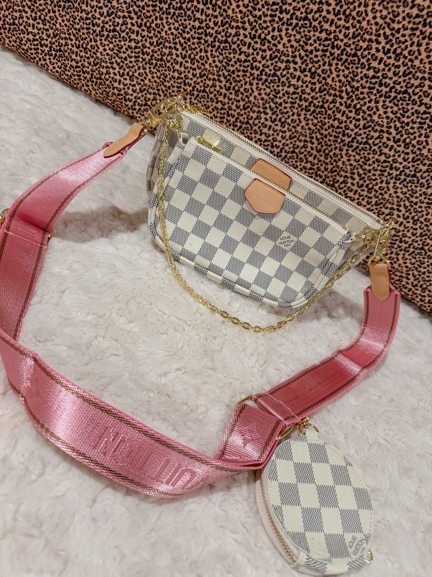 Crossbody (came with small flaw)