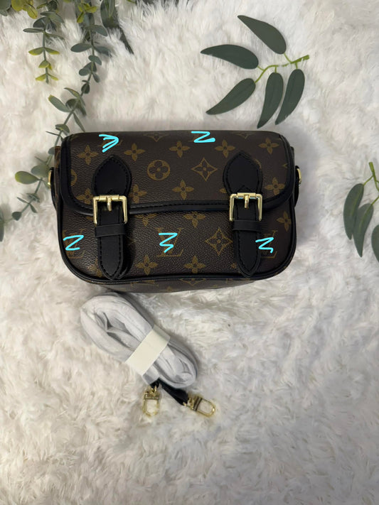 Small crossbody