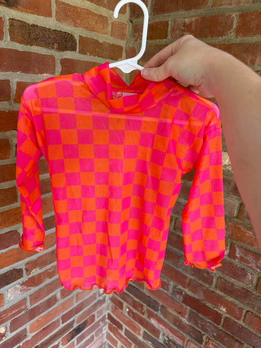 Checkered mesh tops