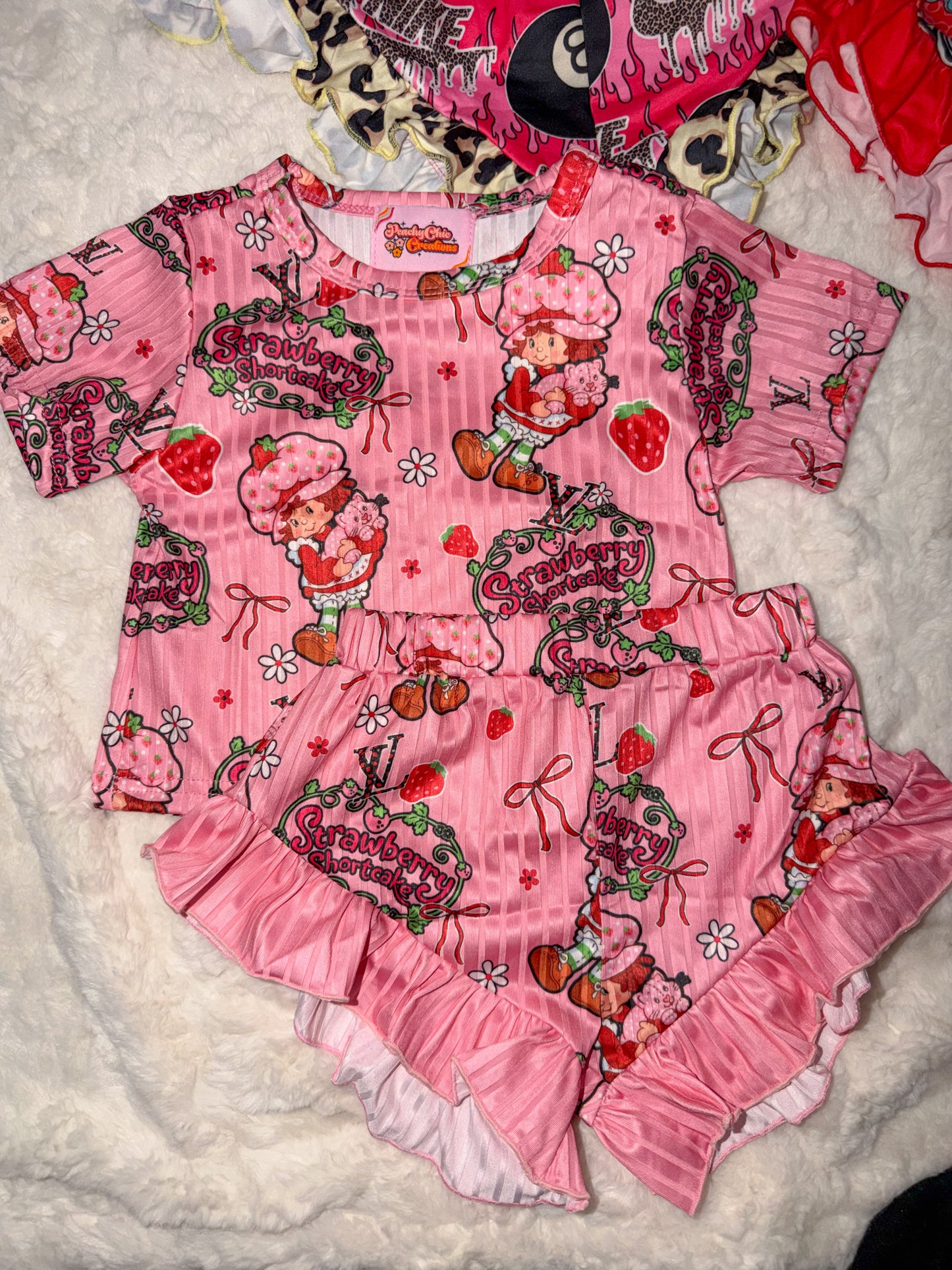 Berry ruffle set