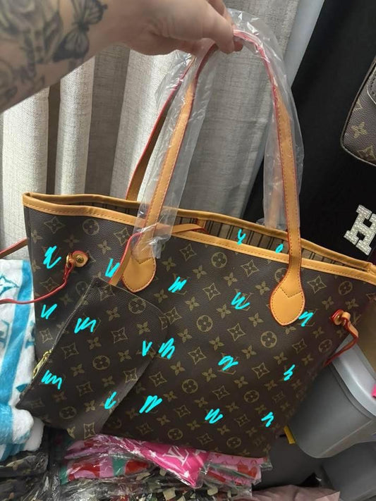 Large tote